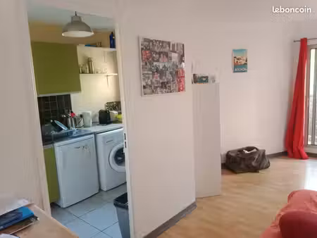 t1 meublé  1 pièce + cuisine  balcon et parking  510