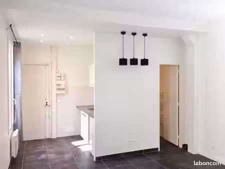 courbevoie studio parfait état