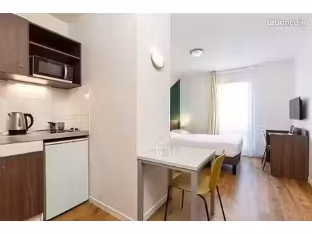 studio 1 pièce 20 m²