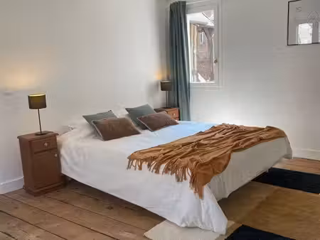 charmant duplex meublé de 40 m² en plein cœur de honfleur