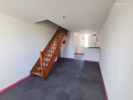 à louer – duplex 2 chambres – centre-ville de romans-sur-isère