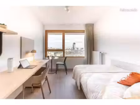 studio 1 pièce 18 m²
