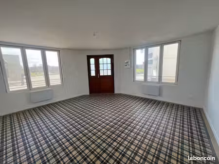 studio 1 pièce 31 m²