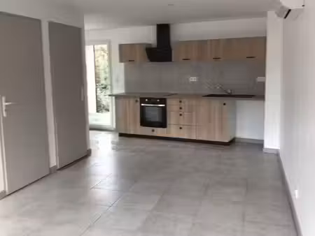 maison avec terrasse 25 m² et parking vue dégagée