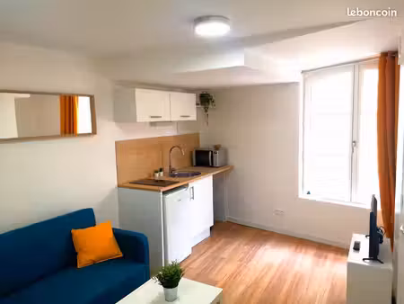 studio t1 22m² avec cour  meublé  équipé et calme  châtellerault centre