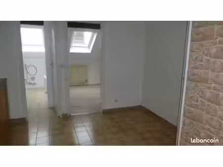 plailly  f2  avec parking  capagne derrière asterix