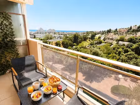 studio meublé 17m² + balcon 6m² - villeneuve-loubet - bail étudiant