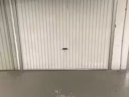 grand garage double vitton/massena