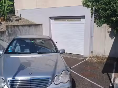 loue grand garage