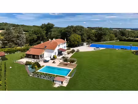 maison de luxe à vendre à montoussin