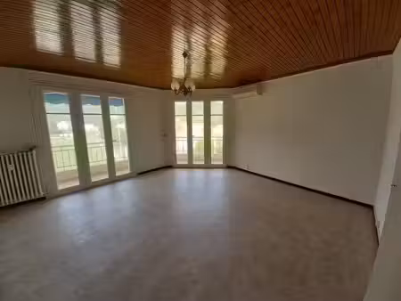 location appartement 3 pièces 65 m² à saint-ambroix (30500)  700 €