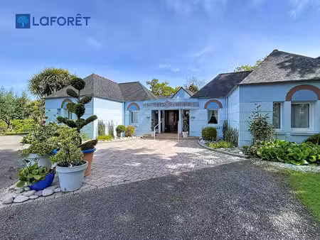 a vendre - noyal-pontivy maison 6 pièces 231 m²