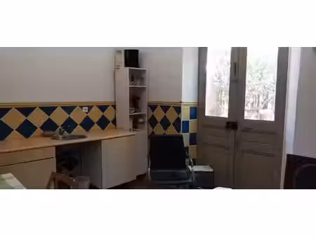 location appartement 1 pièce 16 m² à hyères (83400)