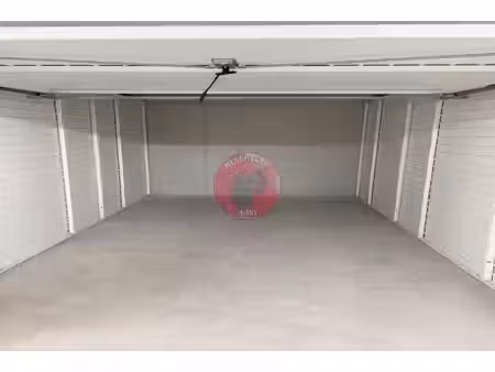 parking chevigny-saint-sauveur (21800)