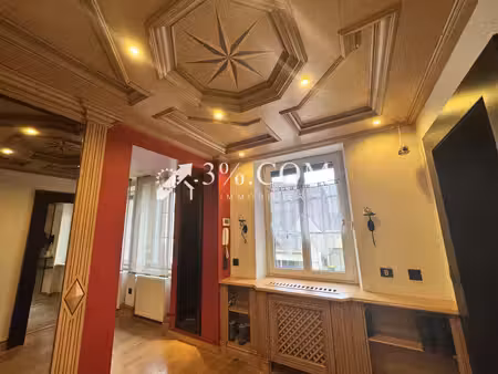 3%com immeuble composé d'un belle habitation et d'un local professionnel