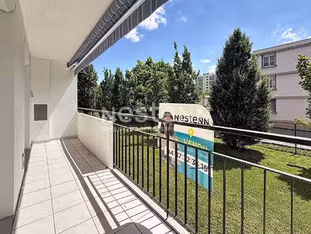 appartement meuble 2 pièces traversant avec balcon et cave - 69500 bron