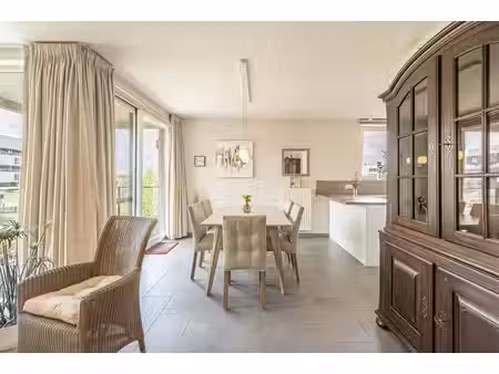 appartement récent avec 2 chambres à coucher  terrasse et e