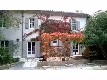 superbe et spacieuse bastide du xii siècle  entièrement rénové  au calme au centre d'un...