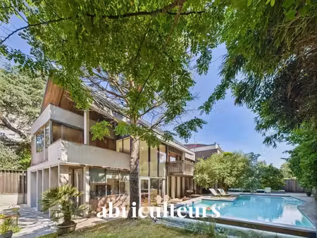 splendide maison d'architecte dans un écrin de verdure - 317m²  piscine et grandes terrass