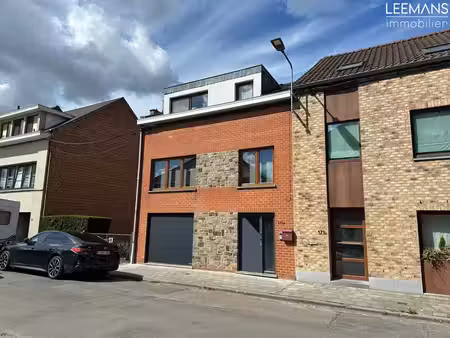 maison rénovée de 160m² avec 2 chambres  garage et jardin