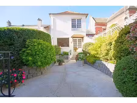 maison de ville à vendre