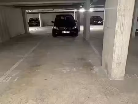 parking à louer