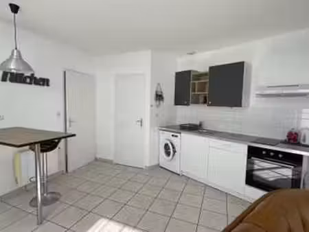 location appartement 2 pièces à la roche-sur-yon (85000) : à louer 2 pièces / 42m² la roch