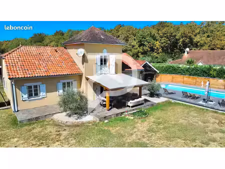 maison 6 pièces 145 m²