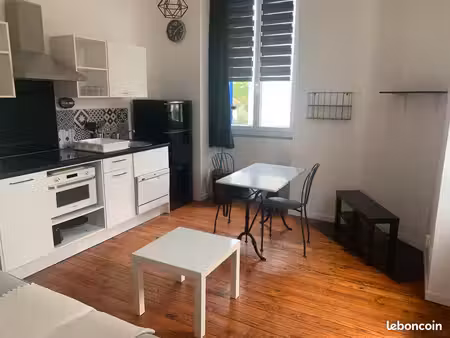 joli t2 meublé centre ville dispo octobre