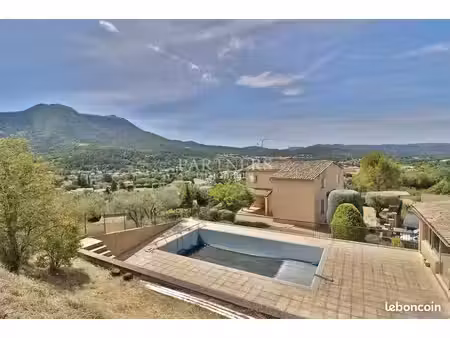 maison 7 pièces 178 m²