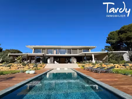 villa de luxe à vendre à la cadière-d'azur