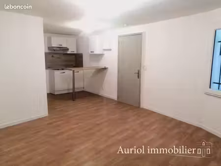 studio 1 pièce 25 m²