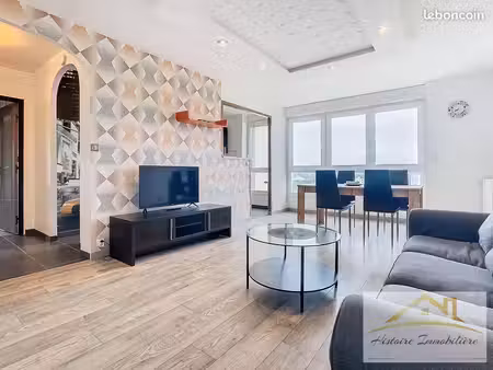 appartement 6 pièces 92 m²