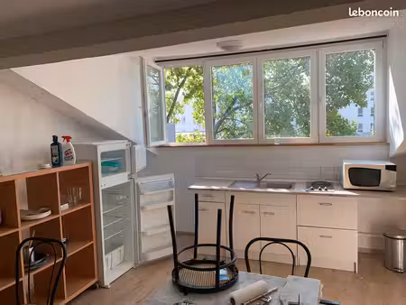 t2 meublé de 32 m²