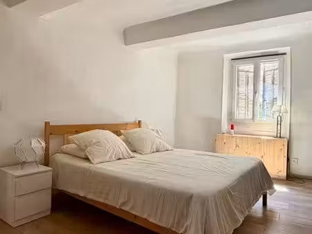 appartement saignon centre village