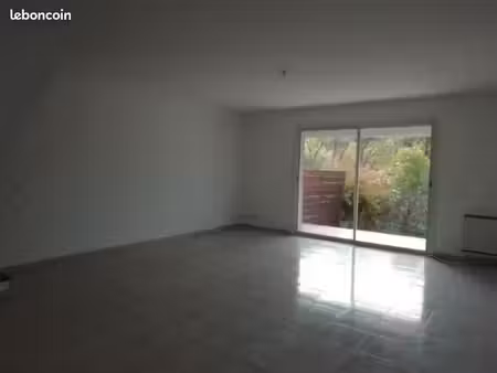 villa 100 m2 disponible au 1er décembre 2026