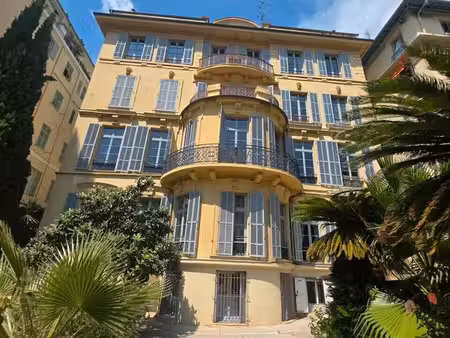 bureaux 92 m² nice