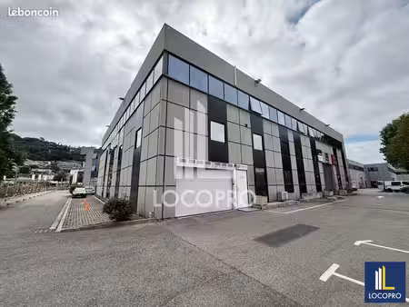 bureaux 90 m²