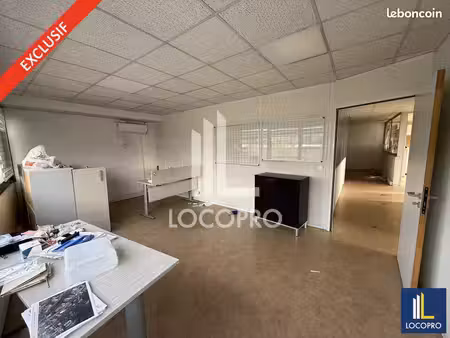 bureaux 130 m²