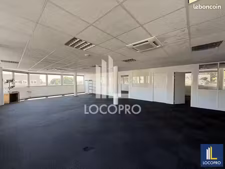 bureaux 200 m²