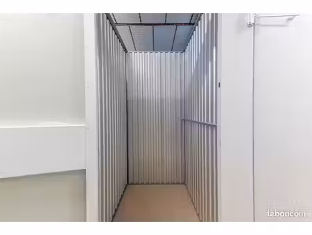 garage/box 2 m² osny