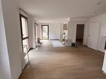appartement 3 pièces 69 m²