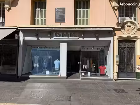 grand magasin av de la republique 80m2