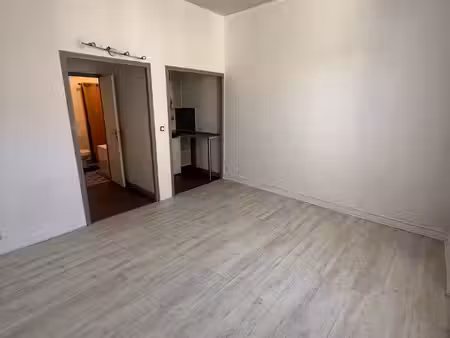 marseille 6e – place félix baret – t1 24 m² – libre – idéal investisseur