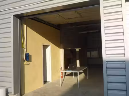 local d'activités à louer