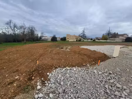 terrain constructible viabilisé à vendre