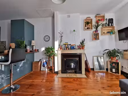 t2 rénové– gratte-ciel / villeurbanne