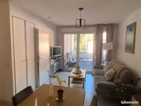 superbe opportunité - t2 avec terrasse et box fermé - marseille 13009