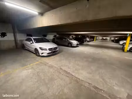 lot de parking paris 75013