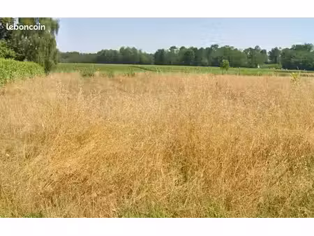 terrain à bâtir de 1100 m² à illats (33)